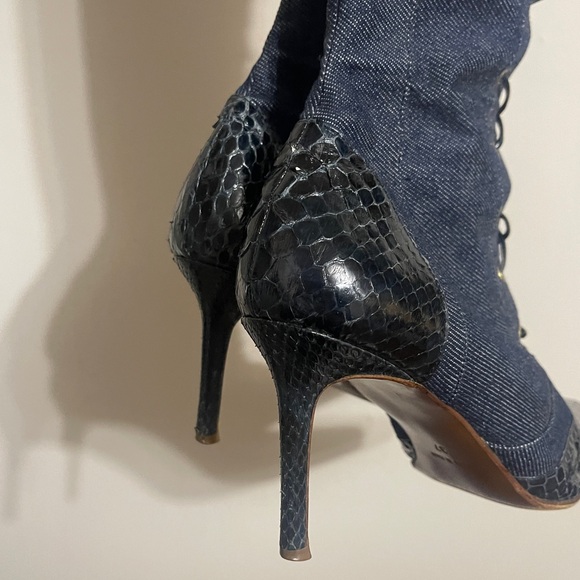 Christian Dior Y2K Denim and Snakeskin Leather Lace Up Knee High Heeled Boots - Picture 12 of 13